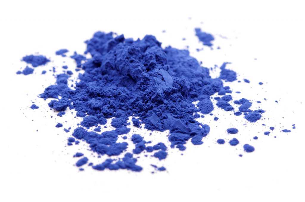 Poudre colorée